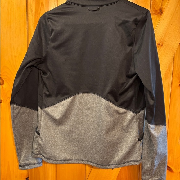 The North Face 2-in-1 Rain Jacket - Picture 7 of 9